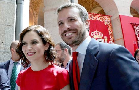 El vodevil de Ayuso no puede seguir costando vidas