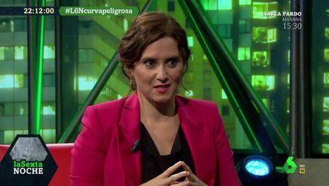 Ayuso, la presidenta capaz de salir de un taxi vacío