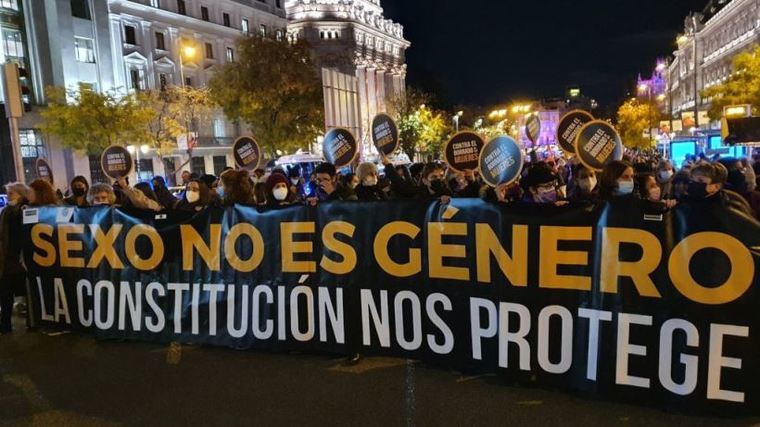 Un 25N contra la Violencia Machista, raro y con el feminismo dividido \n