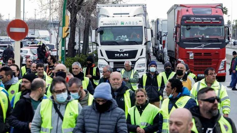 Se echa de menos a ministros y ministras curtidos en mil batallas